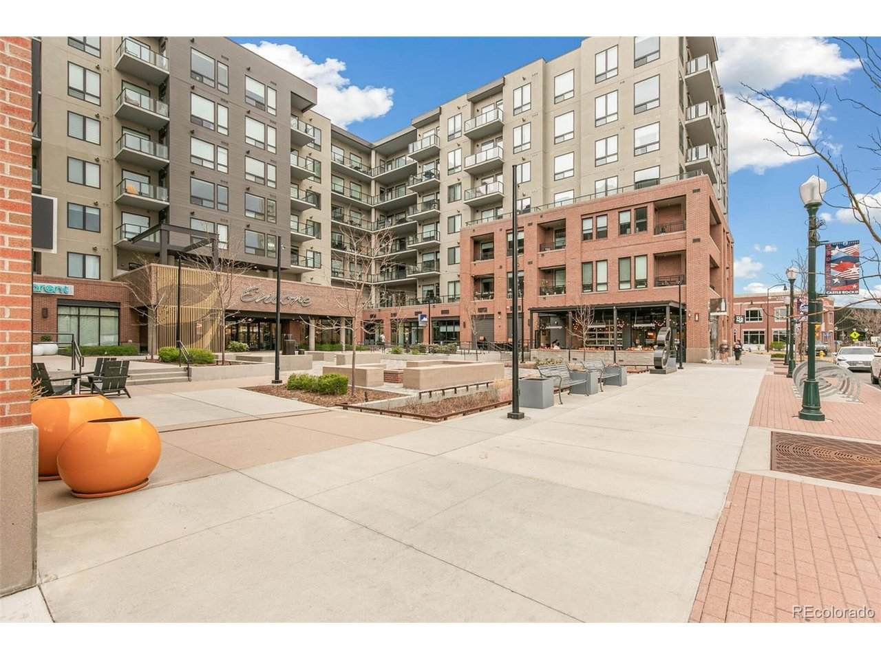 20 Wilcox St - Photo 1