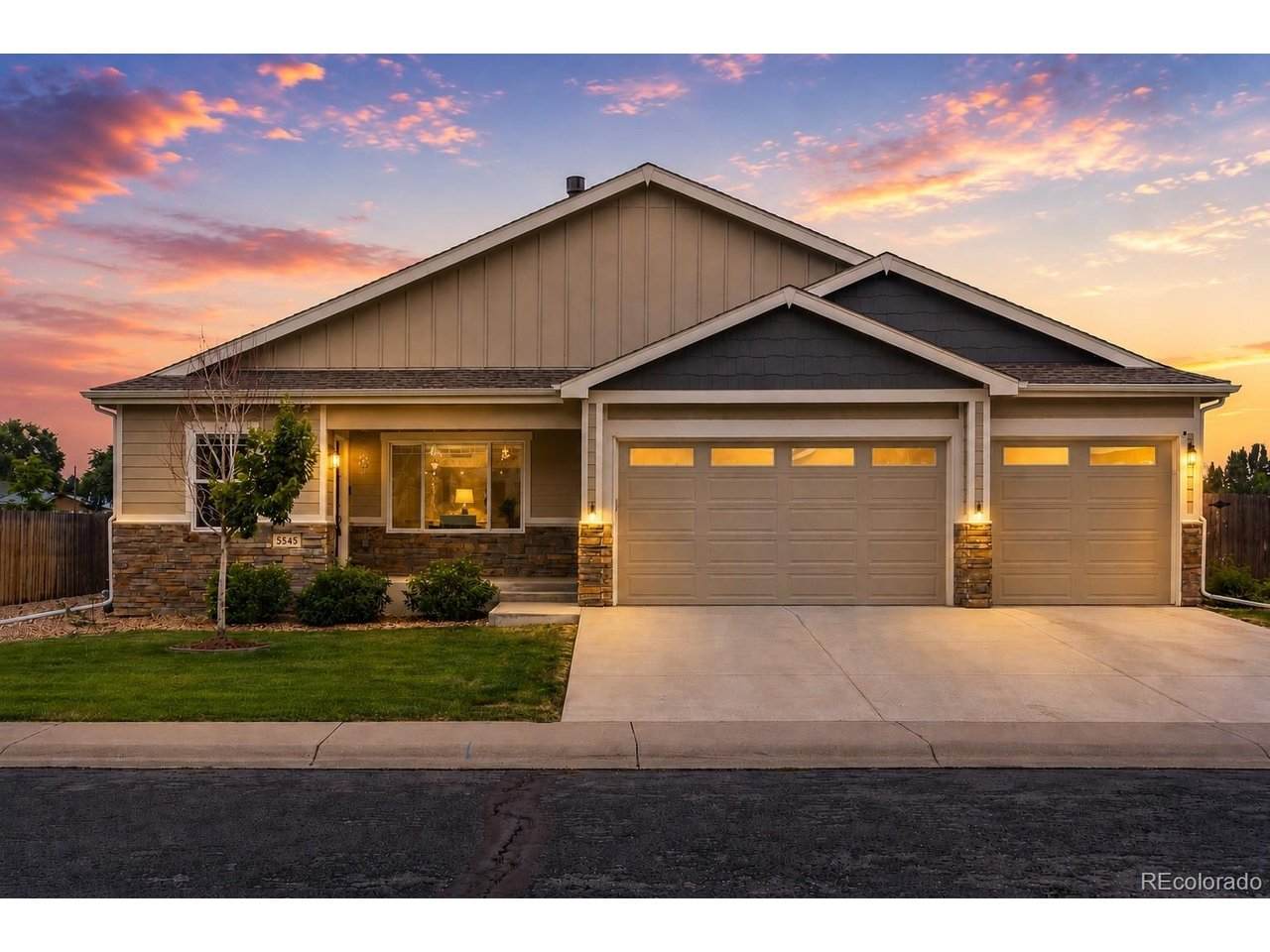5545 Drake Way - Photo 1