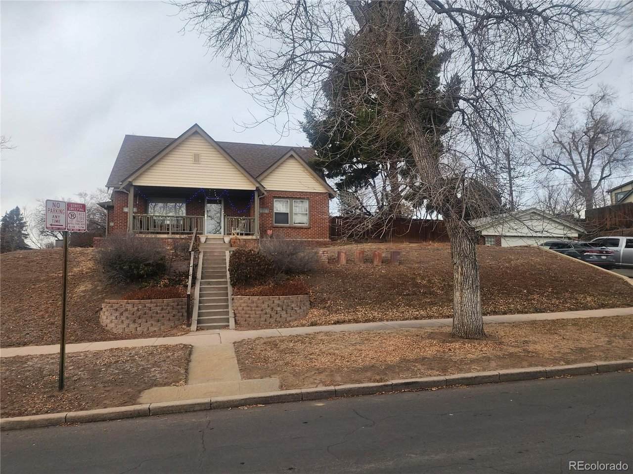 1215 Arkansas Ave - Photo 1