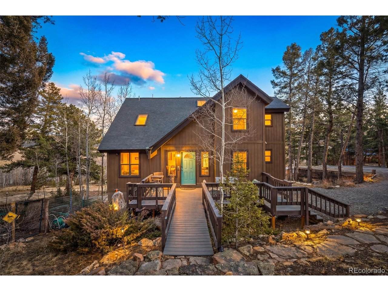 2028 Redhill Rd - Photo 1