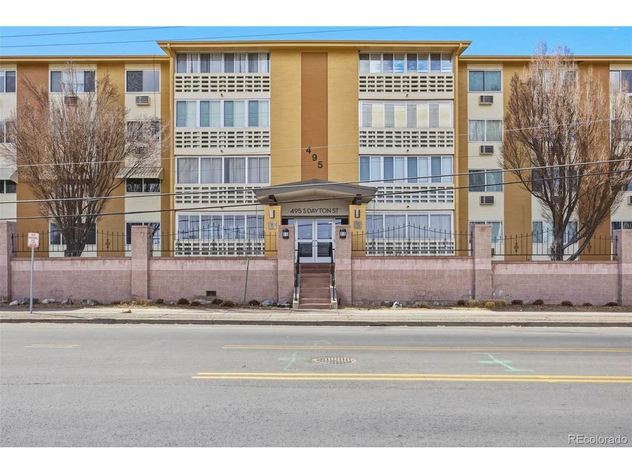 495 Dayton St - Photo 1