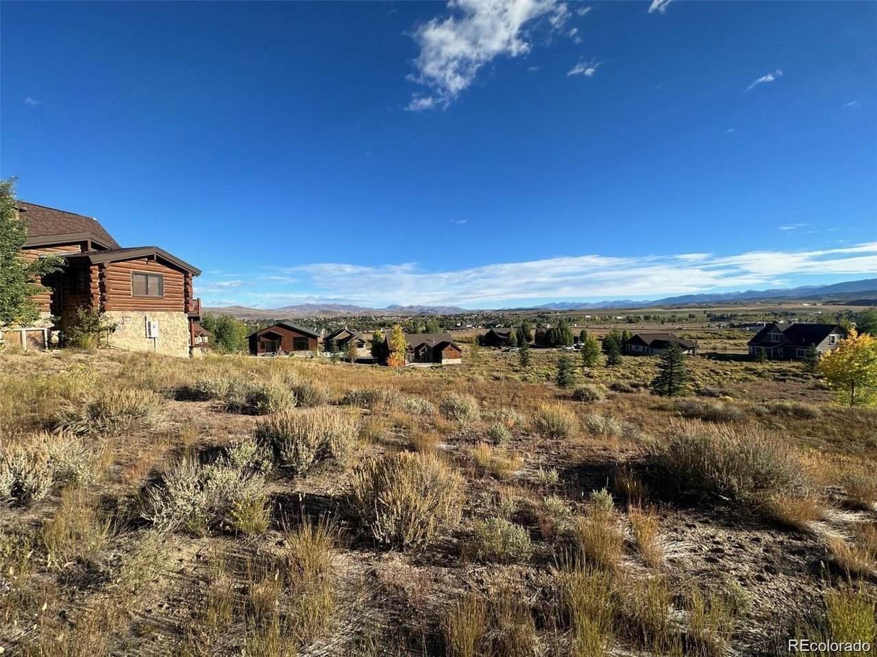 893 Saddle Ridge Cir - Photo 1