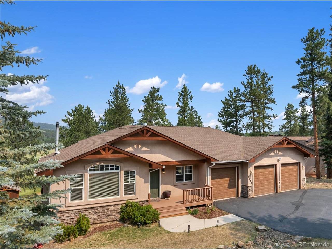 1498 Masters Dr - Photo 1