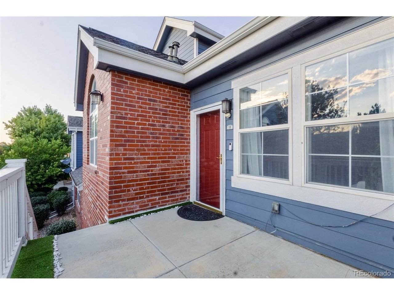 16332 Fremont Ave - Photo 1