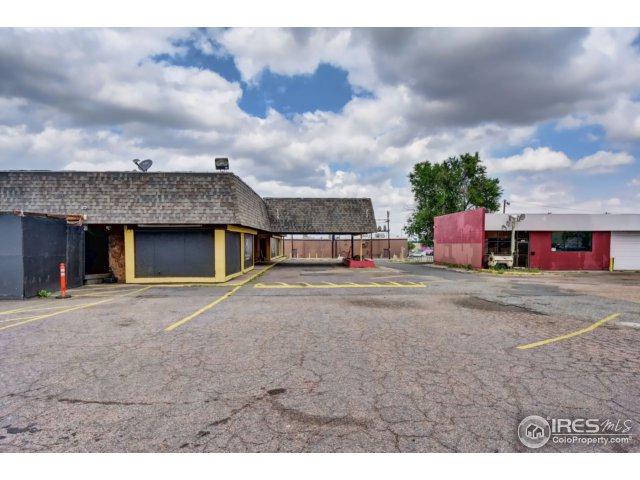 2121 Sheridan Blvd - Photo 1