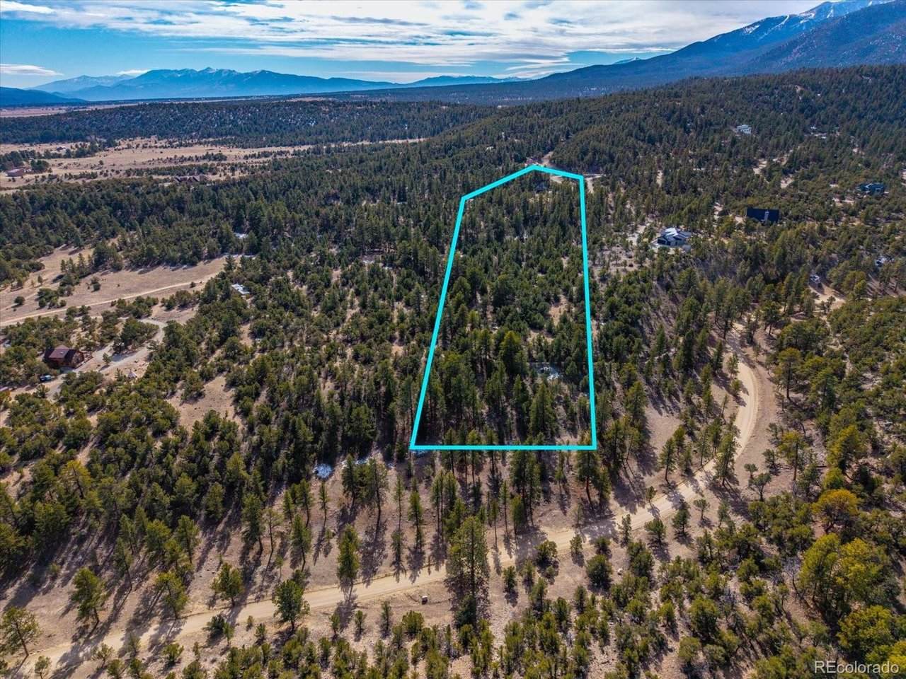21160 Skyline Dr - Photo 1
