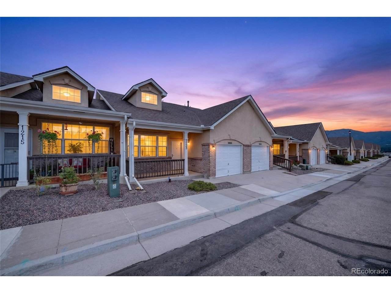 1223 Villa Grv - Photo 1