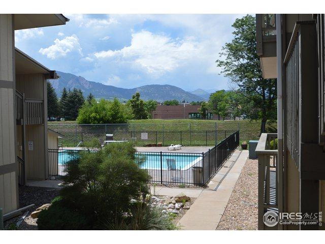 625 Manhattan Pl - Photo 1