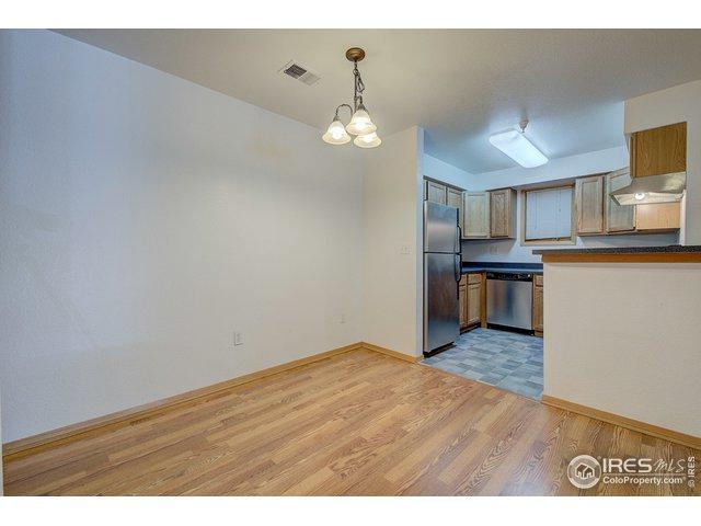 2990 Shadow Creek Dr - Photo 1