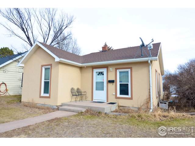 218 Custer Ave - Photo 1