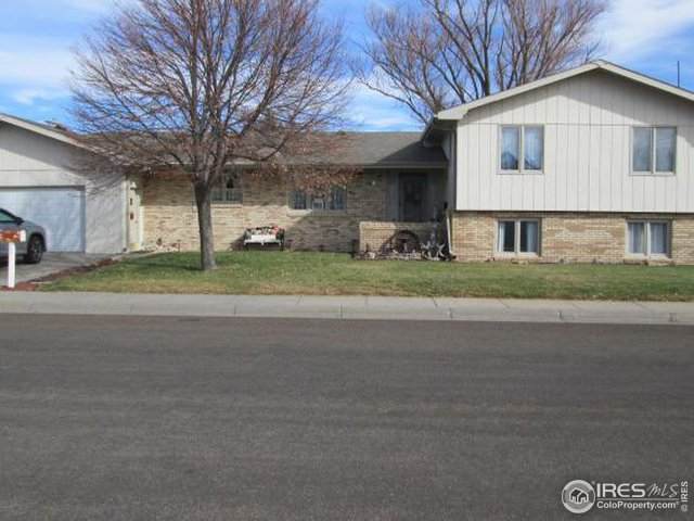 820 Spruce St - Photo 1