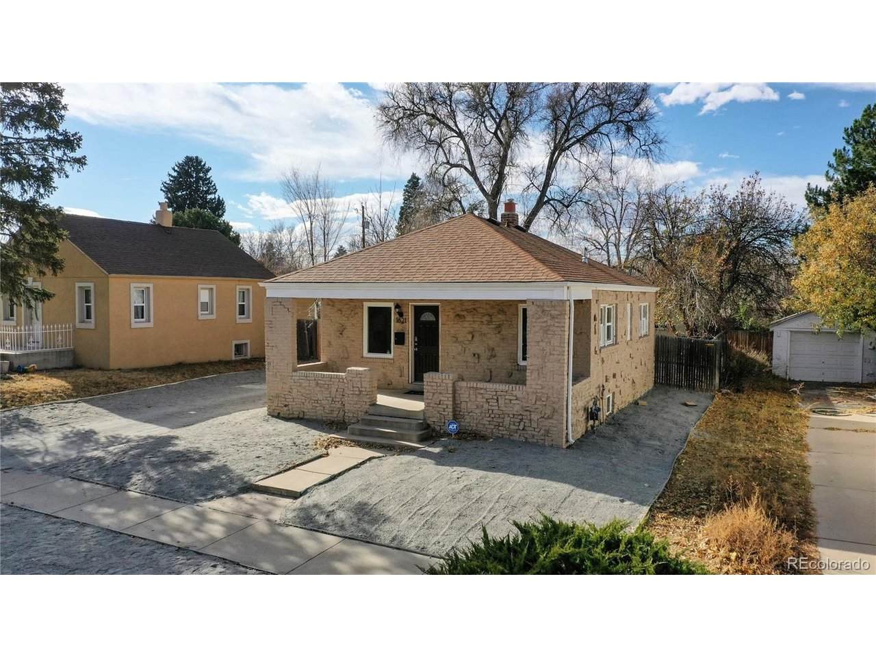 1621 Trenton St - Photo 1