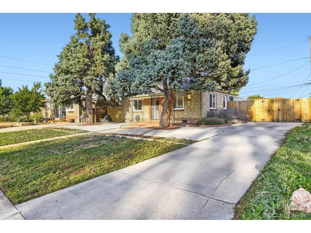 1318 Dale Ct - Photo 1