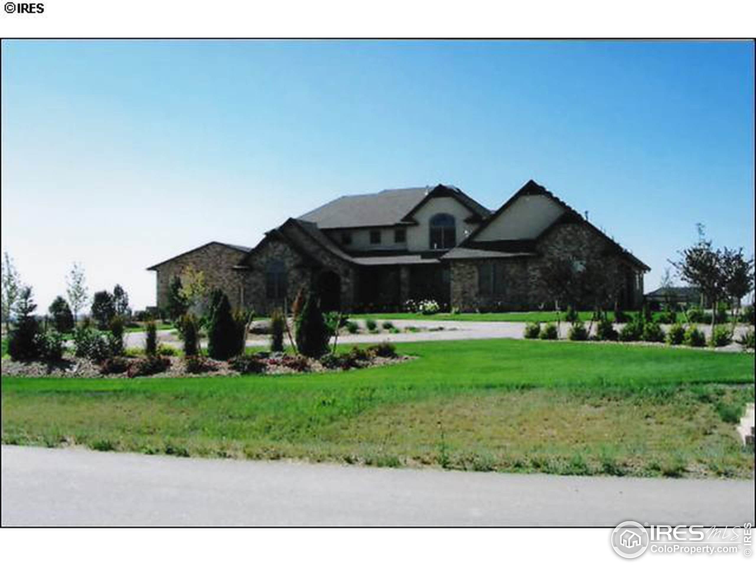 715 30th Ave Ct - Photo 1