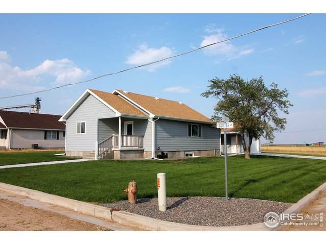 219 Custer Ave - Photo 1