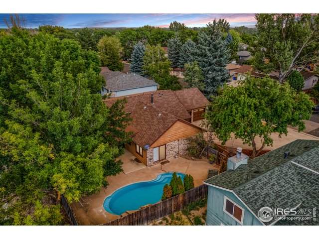 2927 Hiawatha Dr - Photo 1