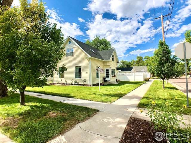 204 Park St - Photo 1
