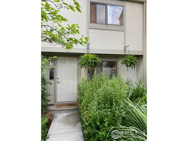 1007 Moorhead Cir - Photo 1
