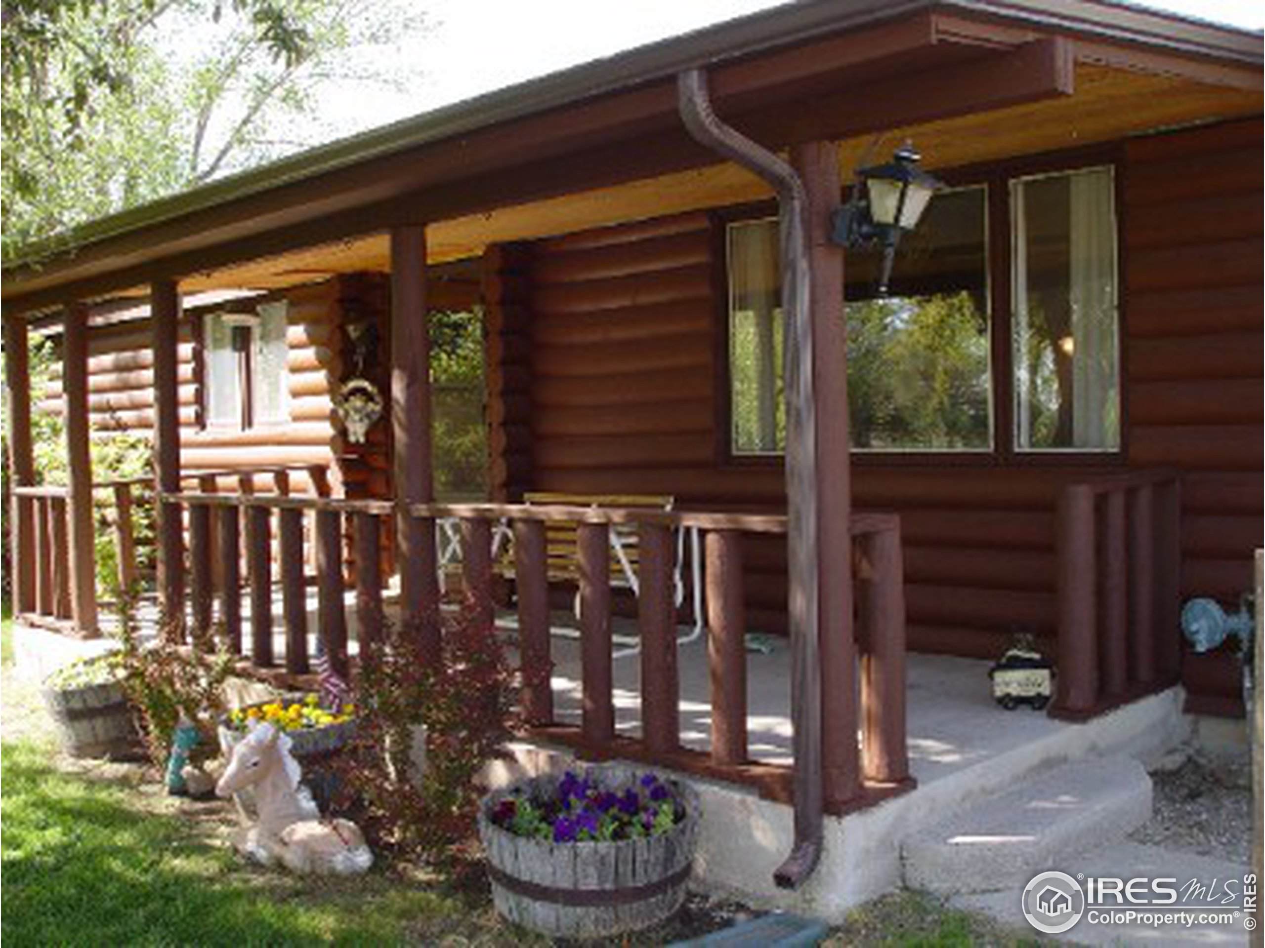 569 Carnelian Ct - Photo 1