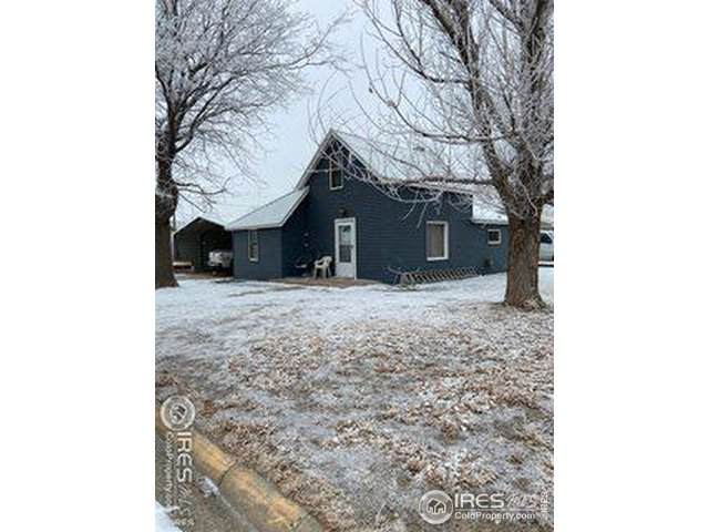 221 3rd St - Photo 1