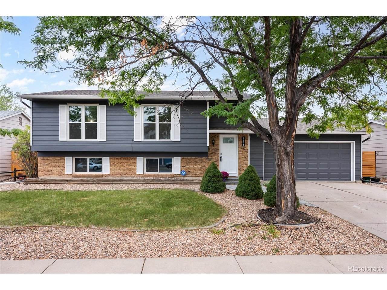 19161 Louisiana Ave - Photo 1
