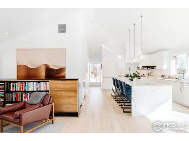 3084 6th St - Photo 1