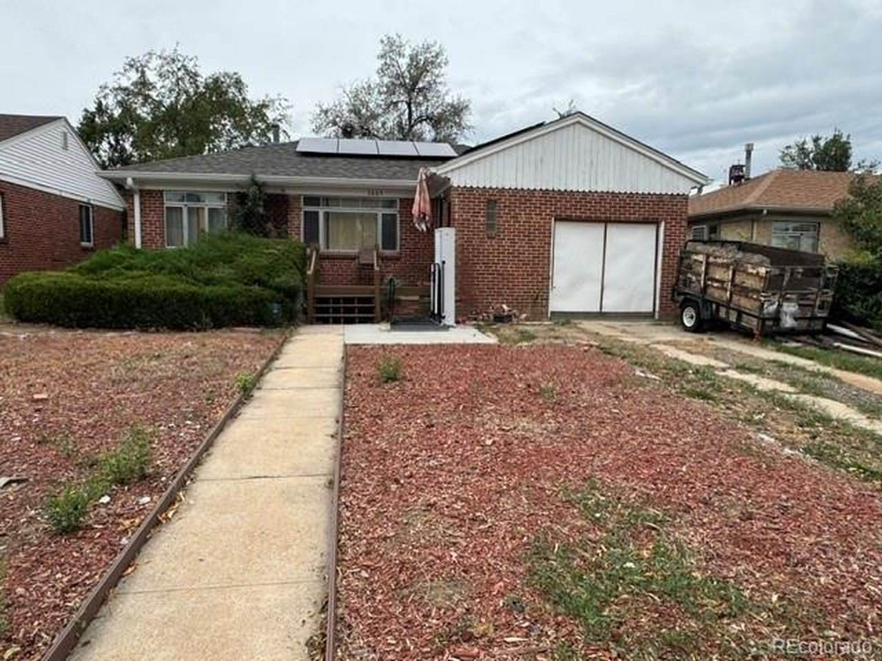 2665 Ivanhoe St - Photo 1