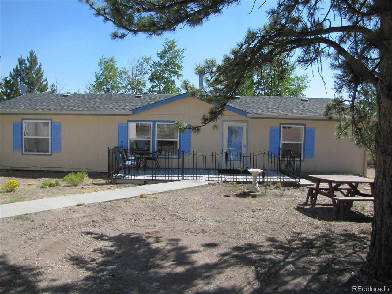 560 Concho Trl - Photo 1