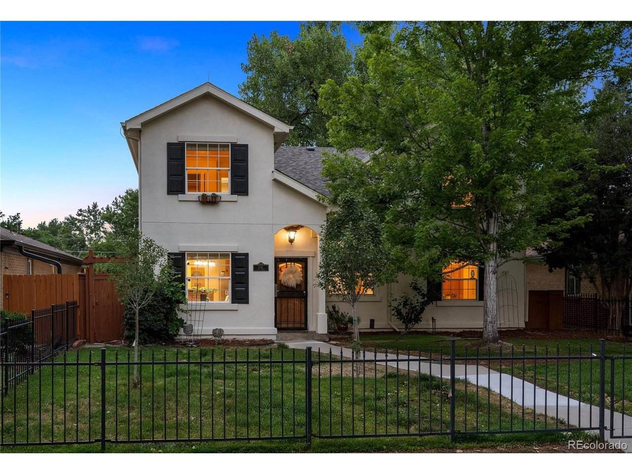 1141 Elm St - Photo 1