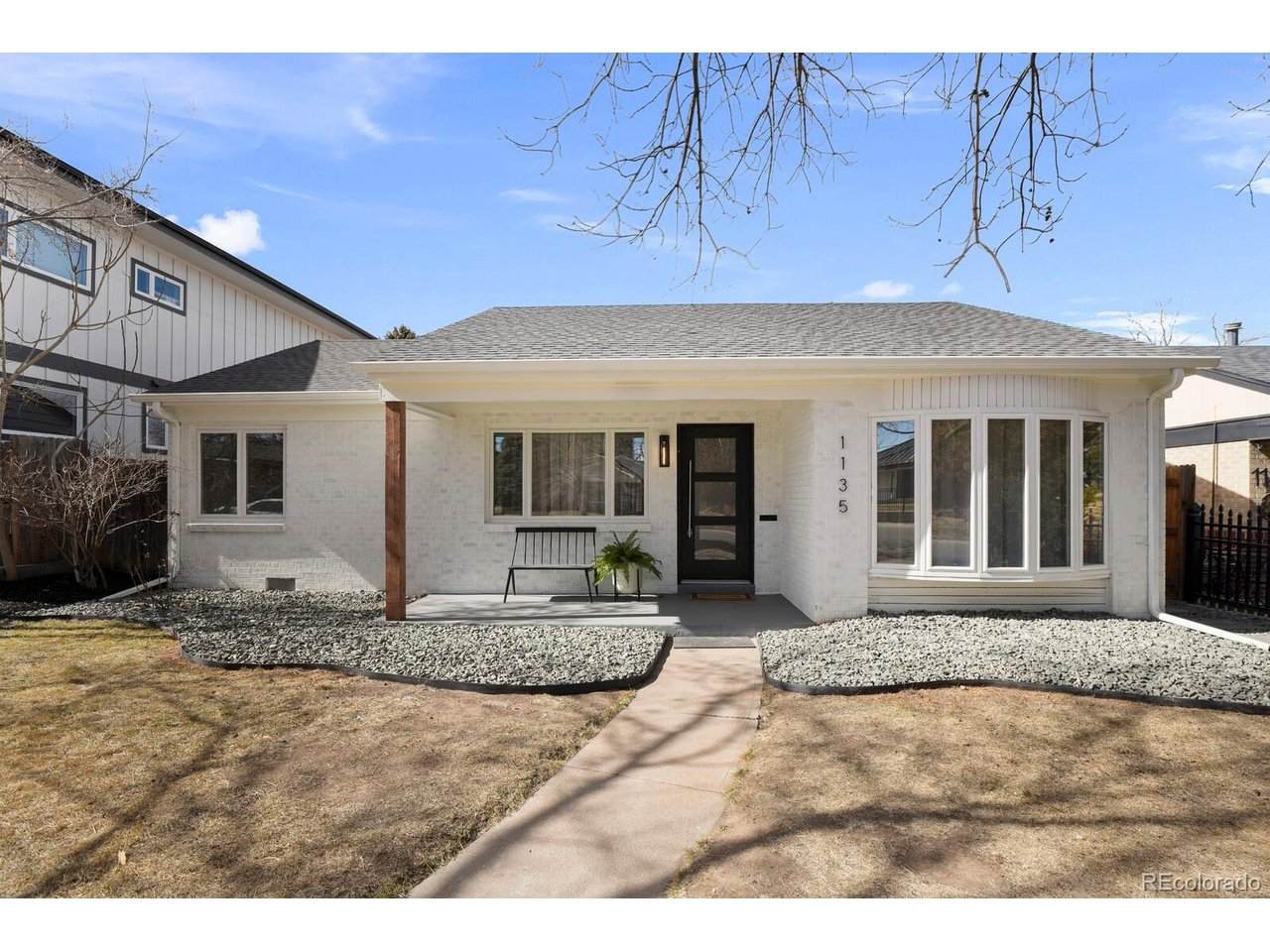1135 Harrison St - Photo 1
