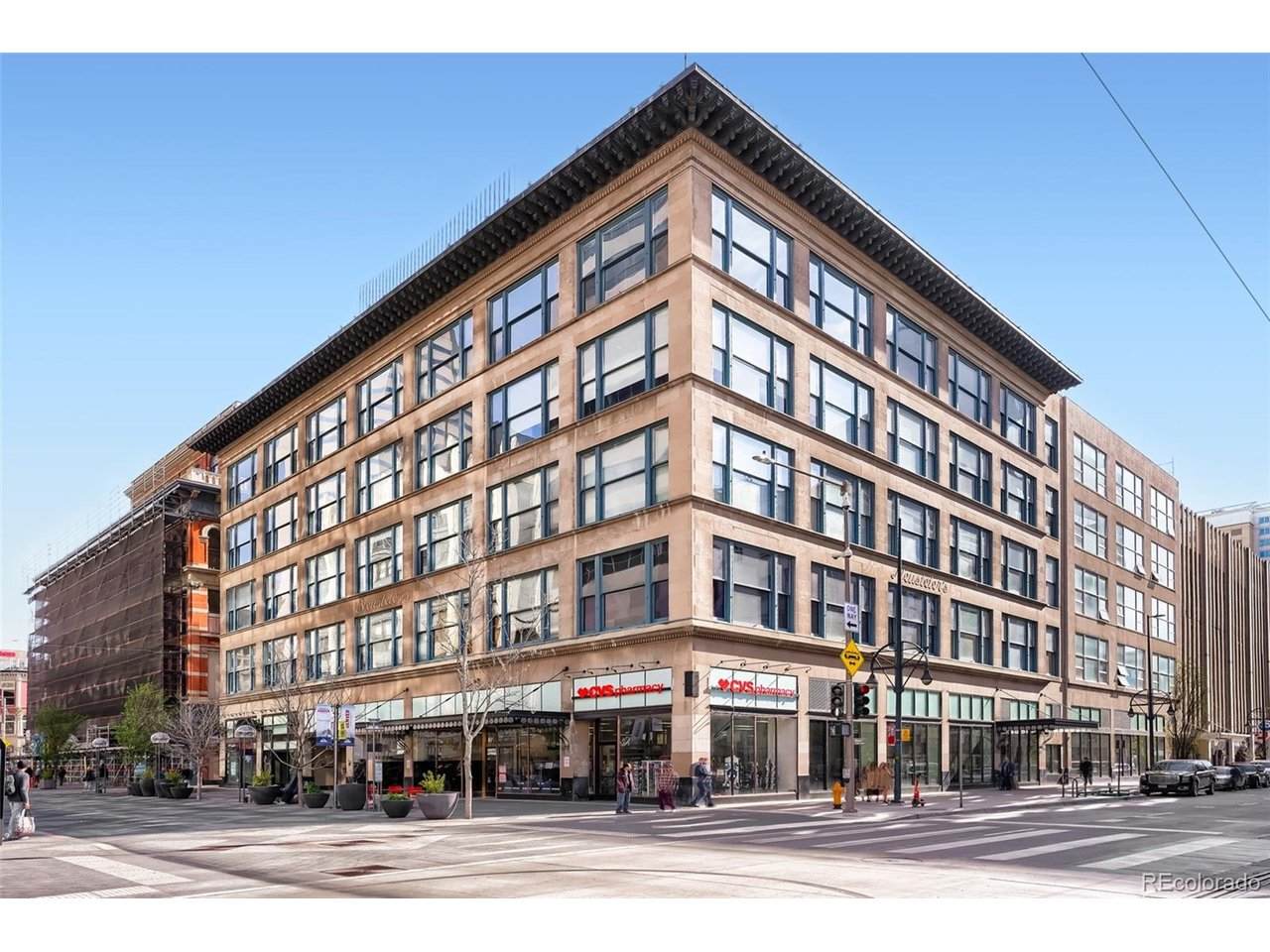 720 16th St - Photo 1