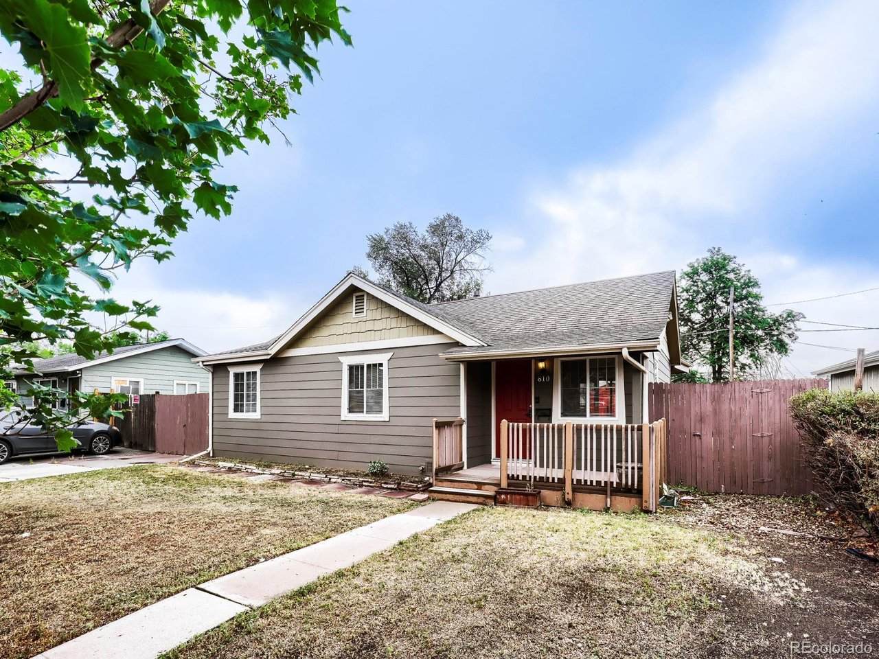 810 Oswego St - Photo 1