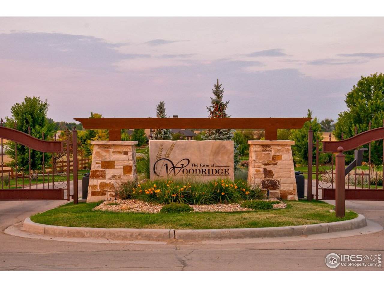 12924 Woodridge Dr - Photo 1