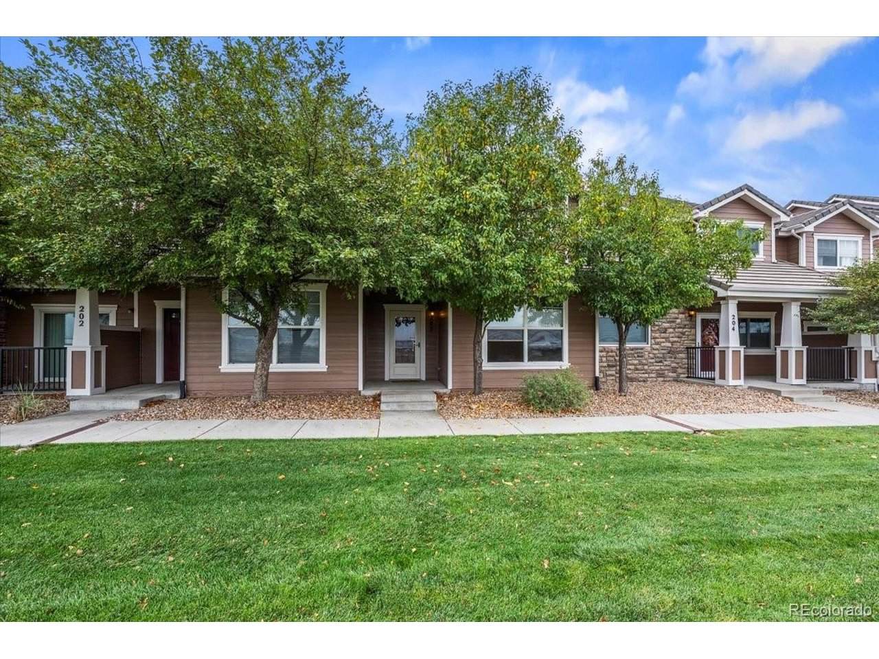 10449 Paris St - Photo 1