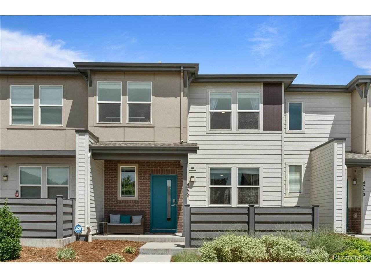 4774 Kittredge St - Photo 1