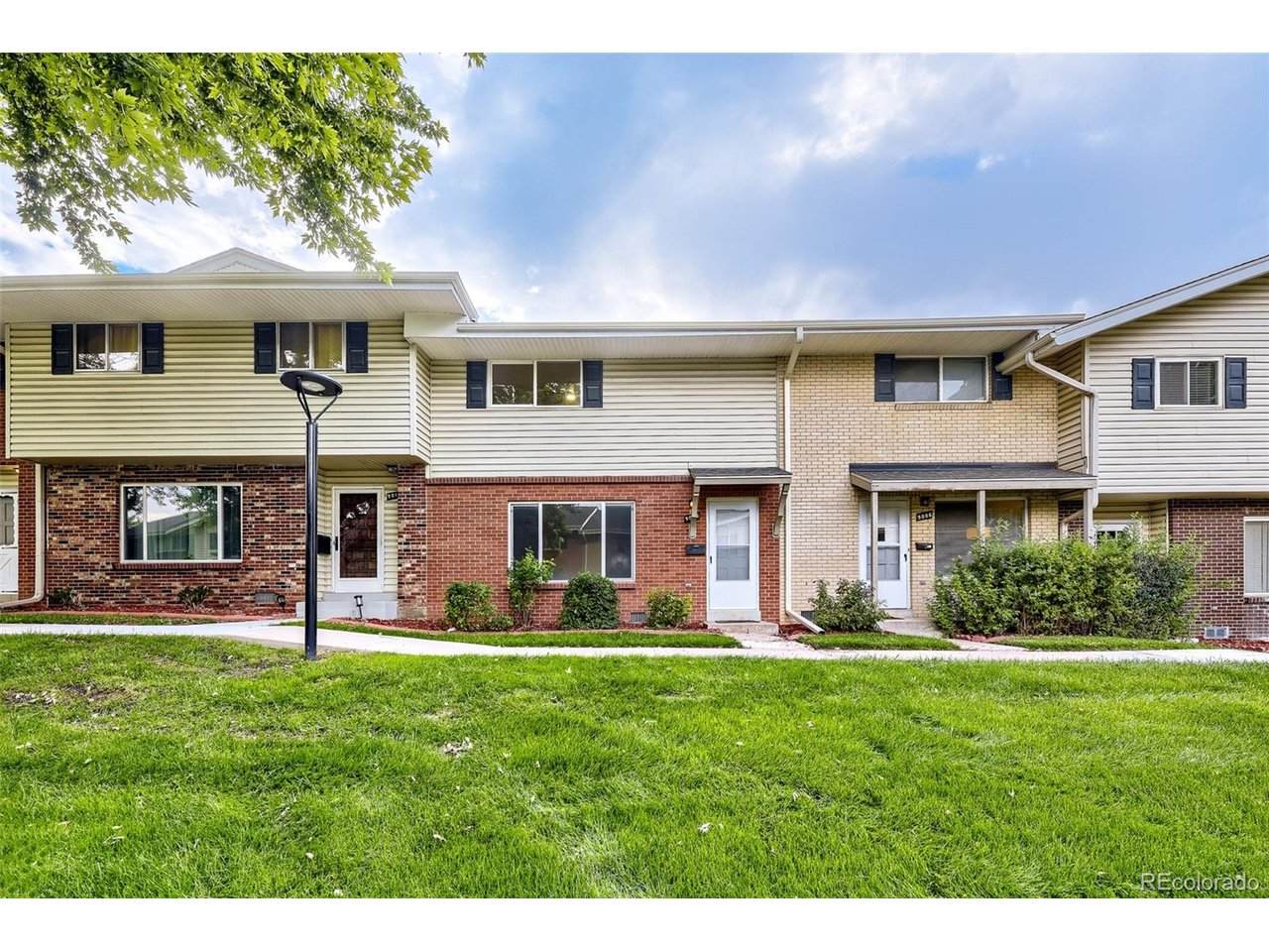 9008 Mansfield Ave - Photo 1