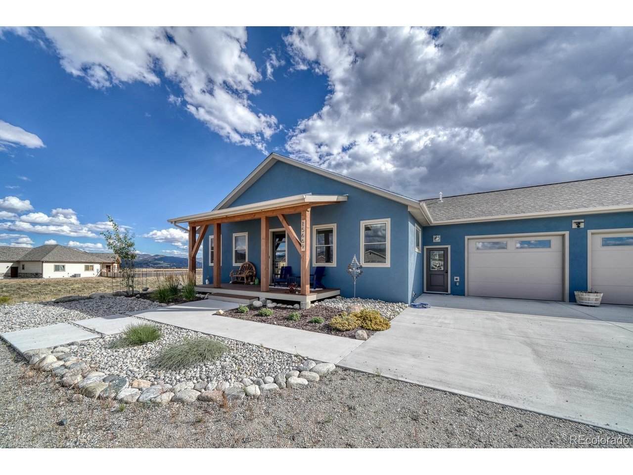 15669 Paintbrush St - Photo 1