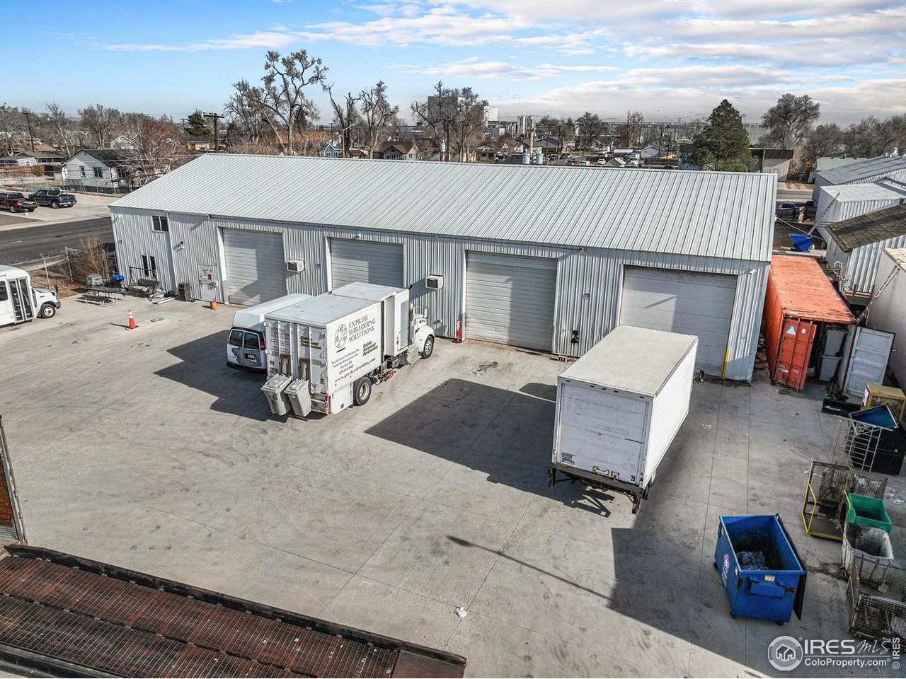 420 15th St - Photo 1