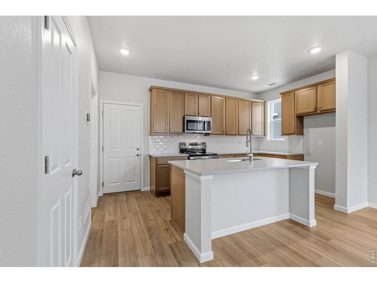 1480 Coral Pl - Photo 1
