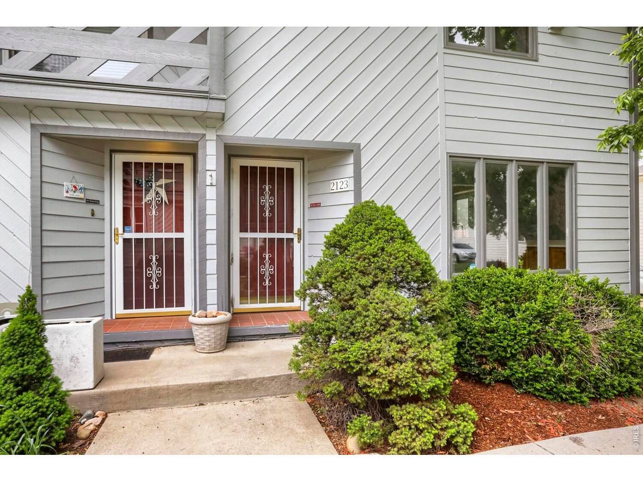 2123 Meadow Ct - Photo 1