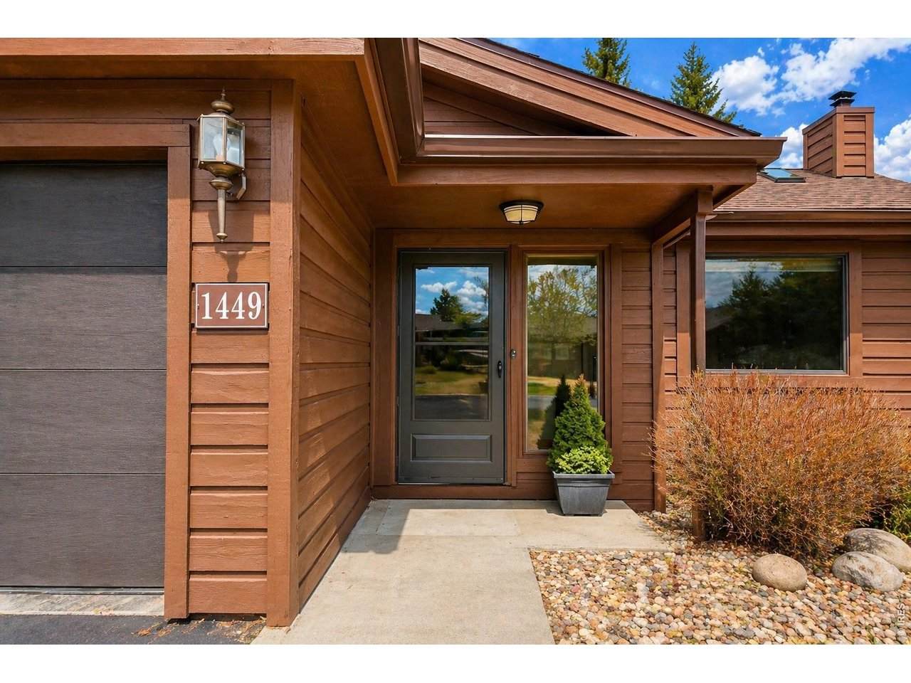 1449 Matthew Cir - Photo 1