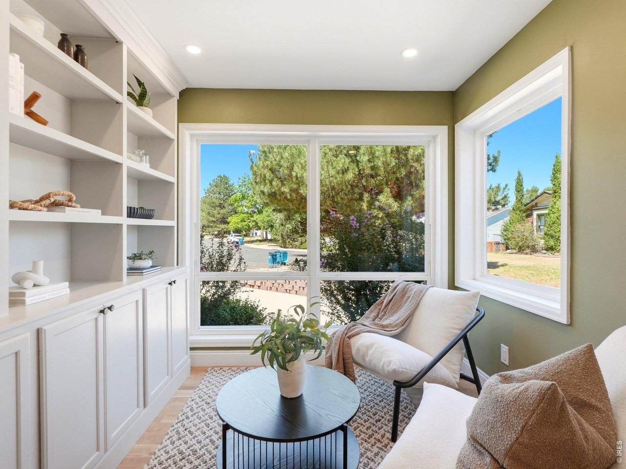 1876 Tyler Ave - Photo 1
