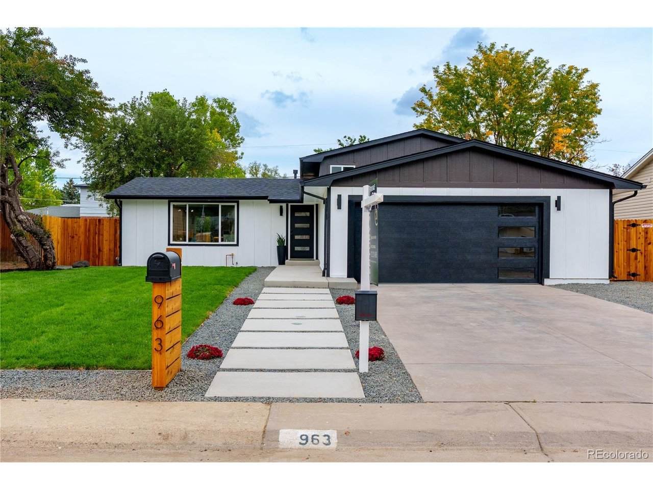 963 7th Ave - Photo 1