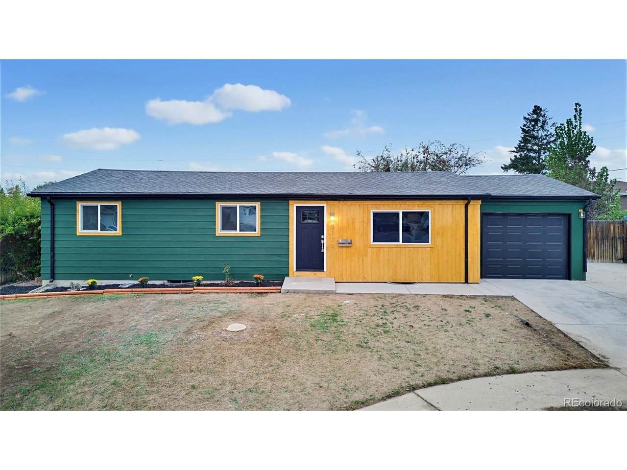 9179 Hunter St - Photo 1