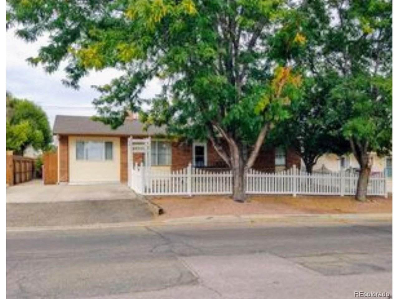 807 Harding Ave - Photo 1