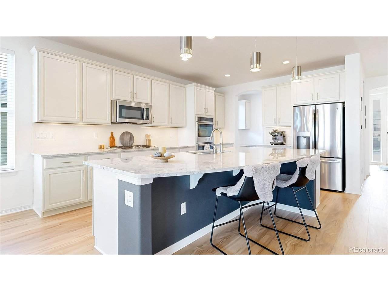 19561 59th Ave - Photo 1