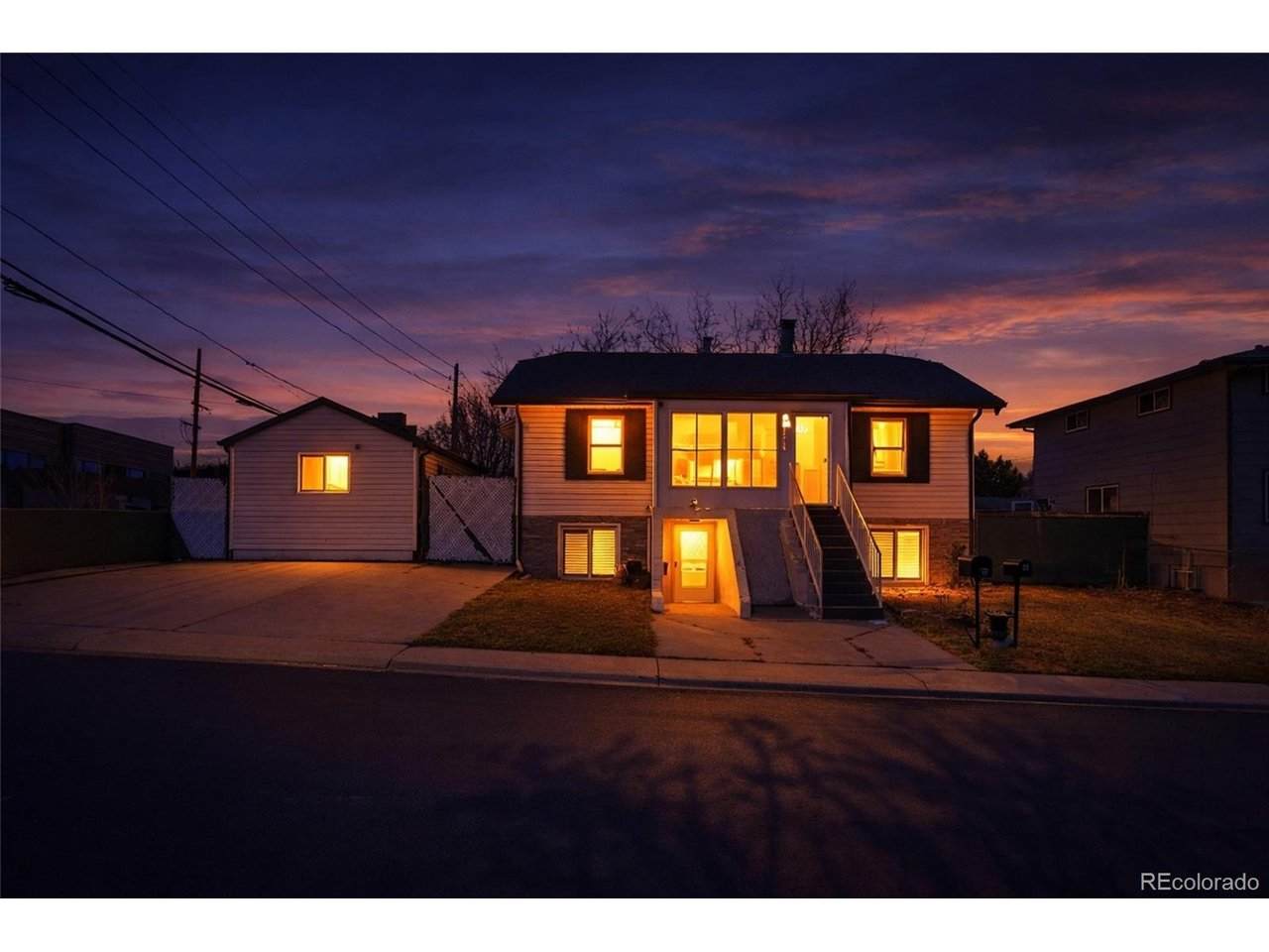 3299 Dakota Ave - Photo 1