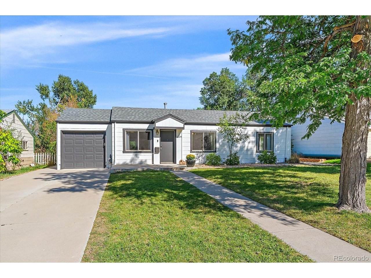 3224 Elm St - Photo 1