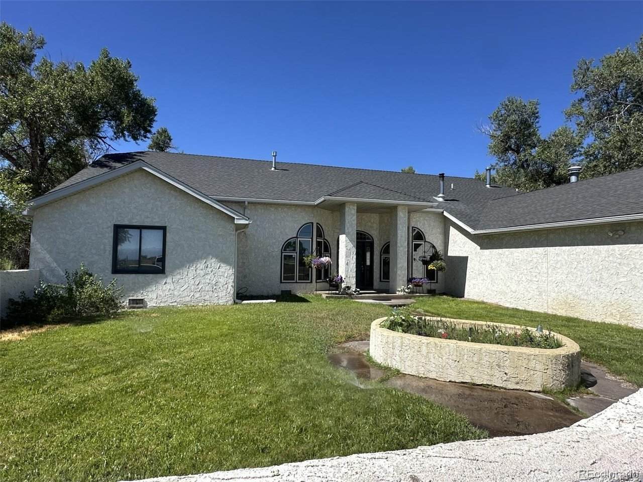4725 County Road 107 - Photo 1