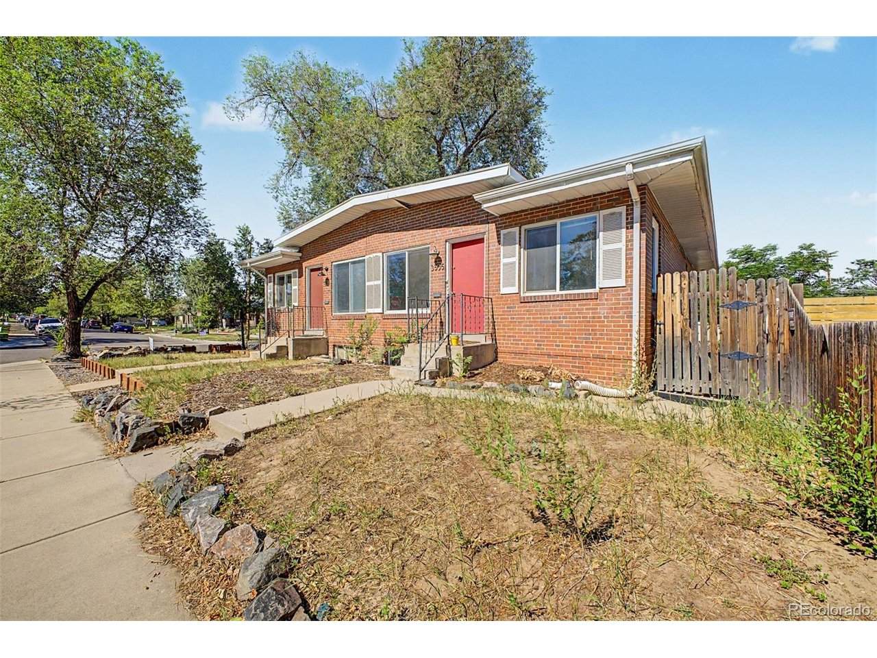 3505 Elizabeth St - Photo 1